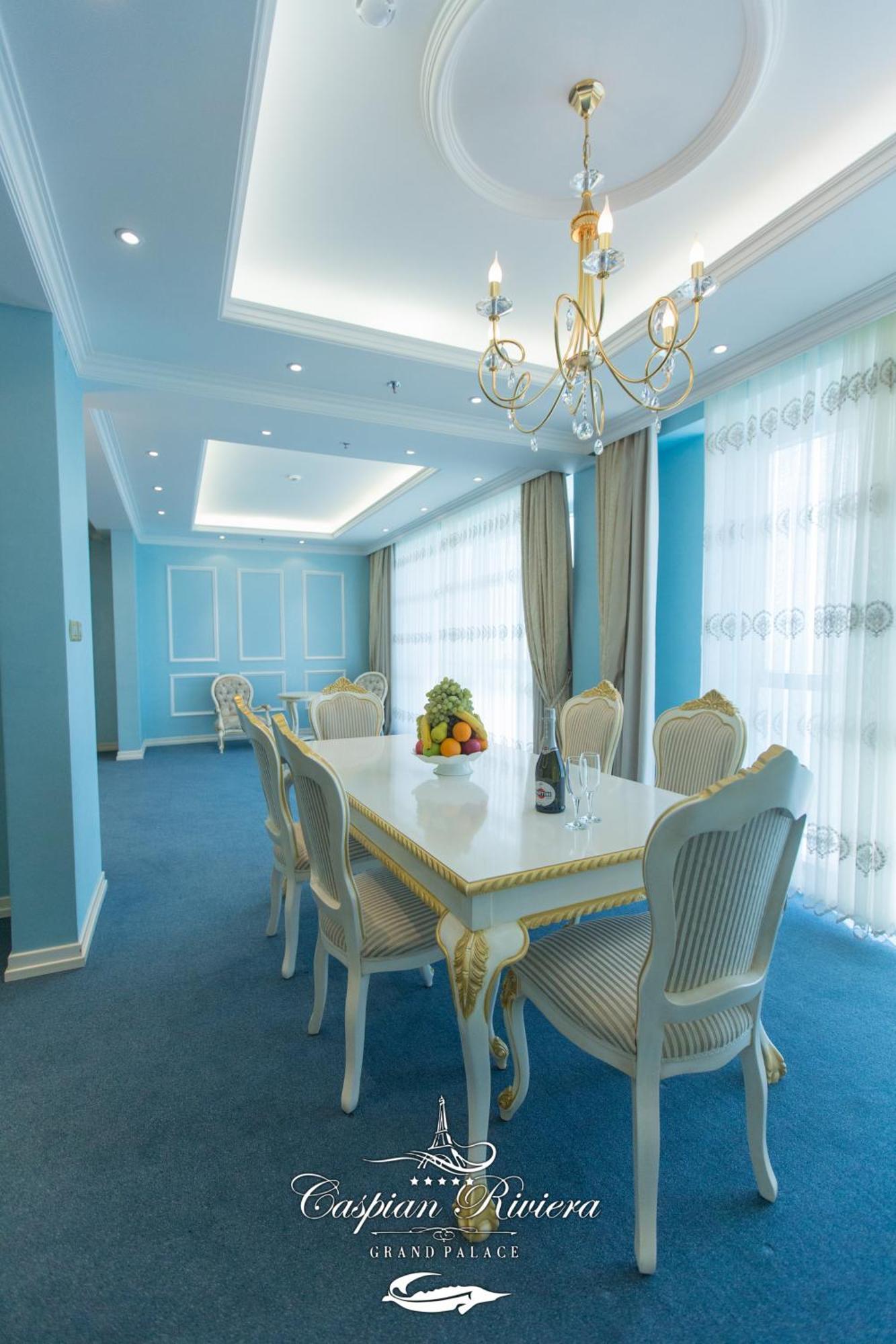 Caspian Riviera Grand Palace Hotel Aktau  Exteriör bild A suite at the hotel