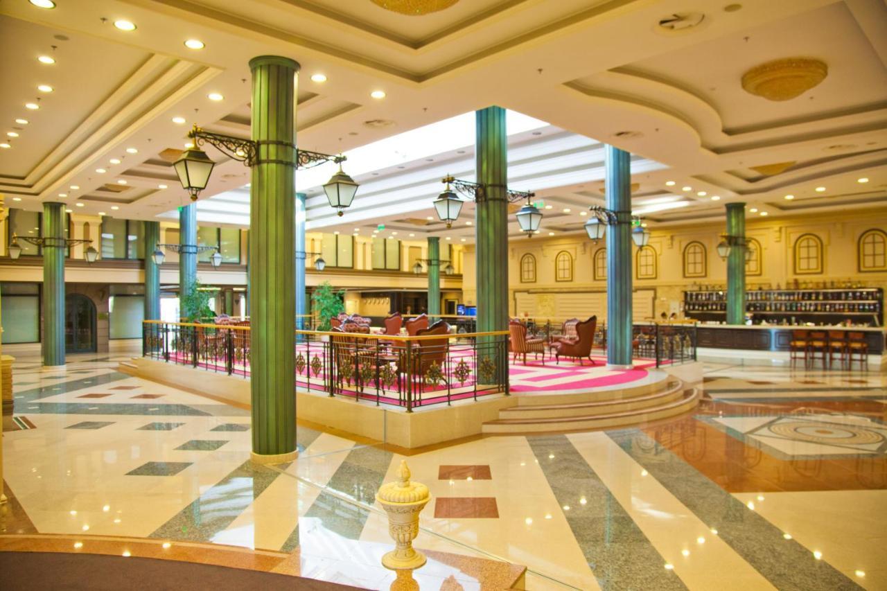 Caspian Riviera Grand Palace Hotel Aktau  Exteriör bild Lobby